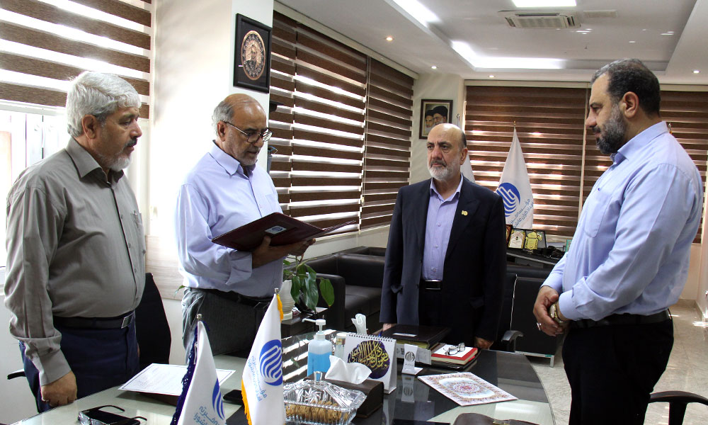 حکم مدیرعامل امدادگران عاشورا شعبه استان ایلام تمدید شد