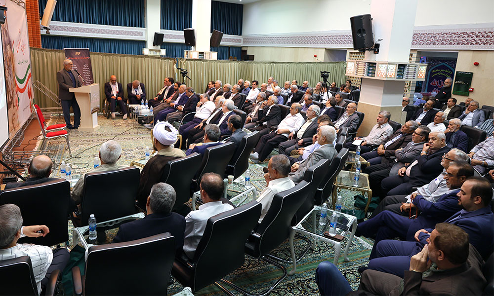 گردهمایی رزمندگان بهداری دفاع مقدس در حسینیه امدادگران