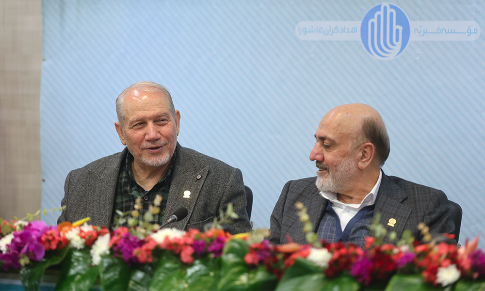 رئیس هیات امنای امدادگران عاشورا در نشست مدیران شعب : مرزبان سلامتی مردم باشید