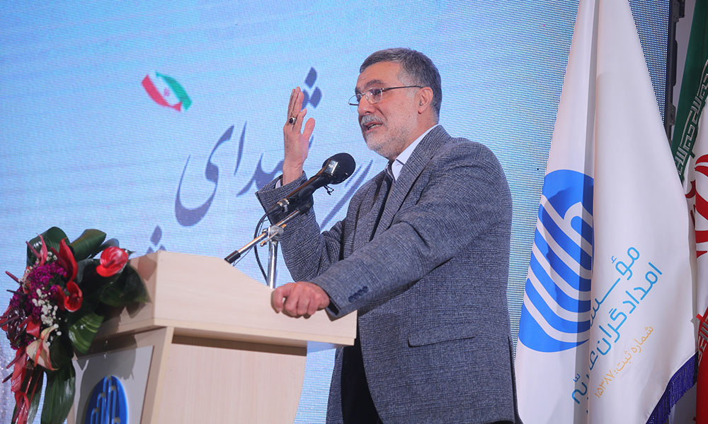 وزیر بهداشت، درمان و آموزش پزشکی در بیست و دومین مجمع خیرین: ارتقای سواد سلامت به پیشگیری از سرطان کمک می کند