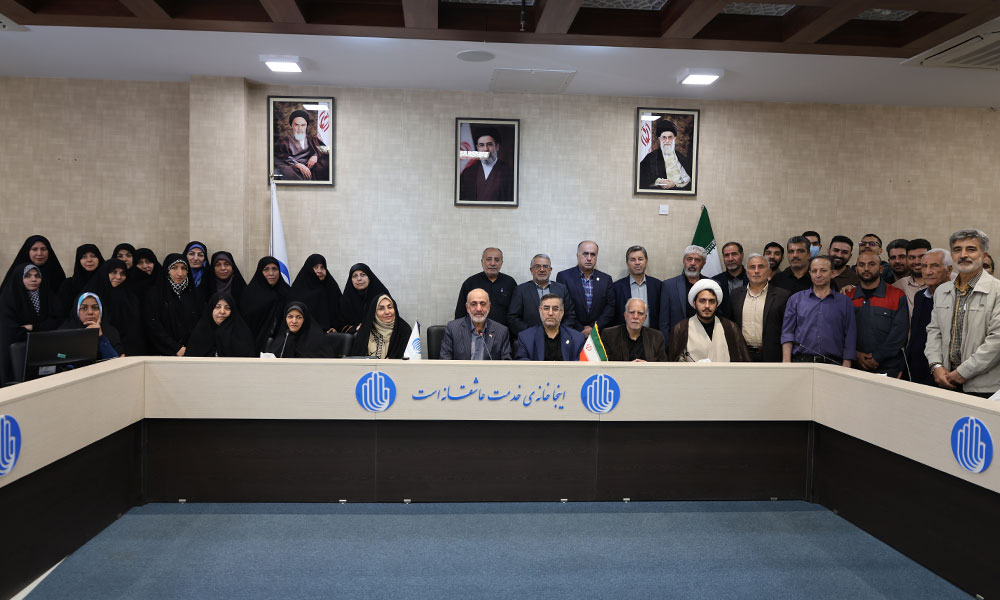 نشست صمیمانه مدیرعامل با همکاران در سال ۱۴۰۵ با تأکید بر انضباط سازمانی